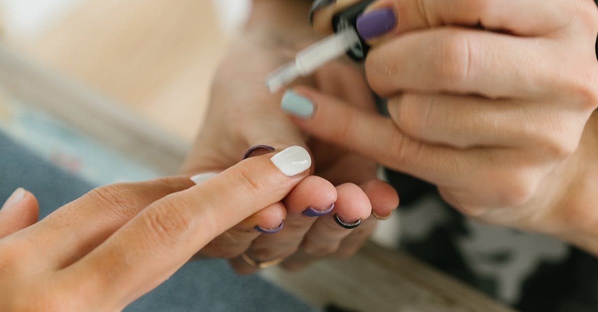 The Role of Continuous Education in Nail Salon Staff Competency