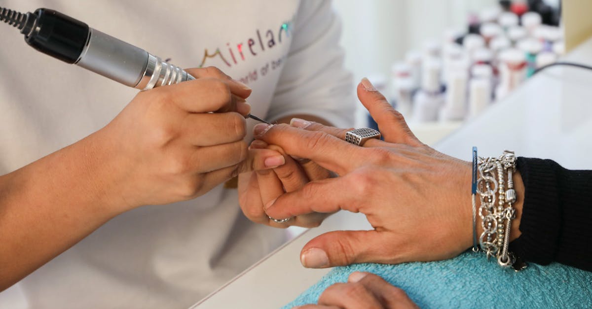 The Role of Nail Art in Fashion Statements